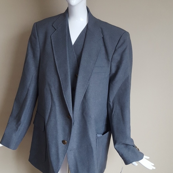 Set - Picture 1 of 3